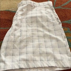 Russell size 49 white and gray plaid shorts